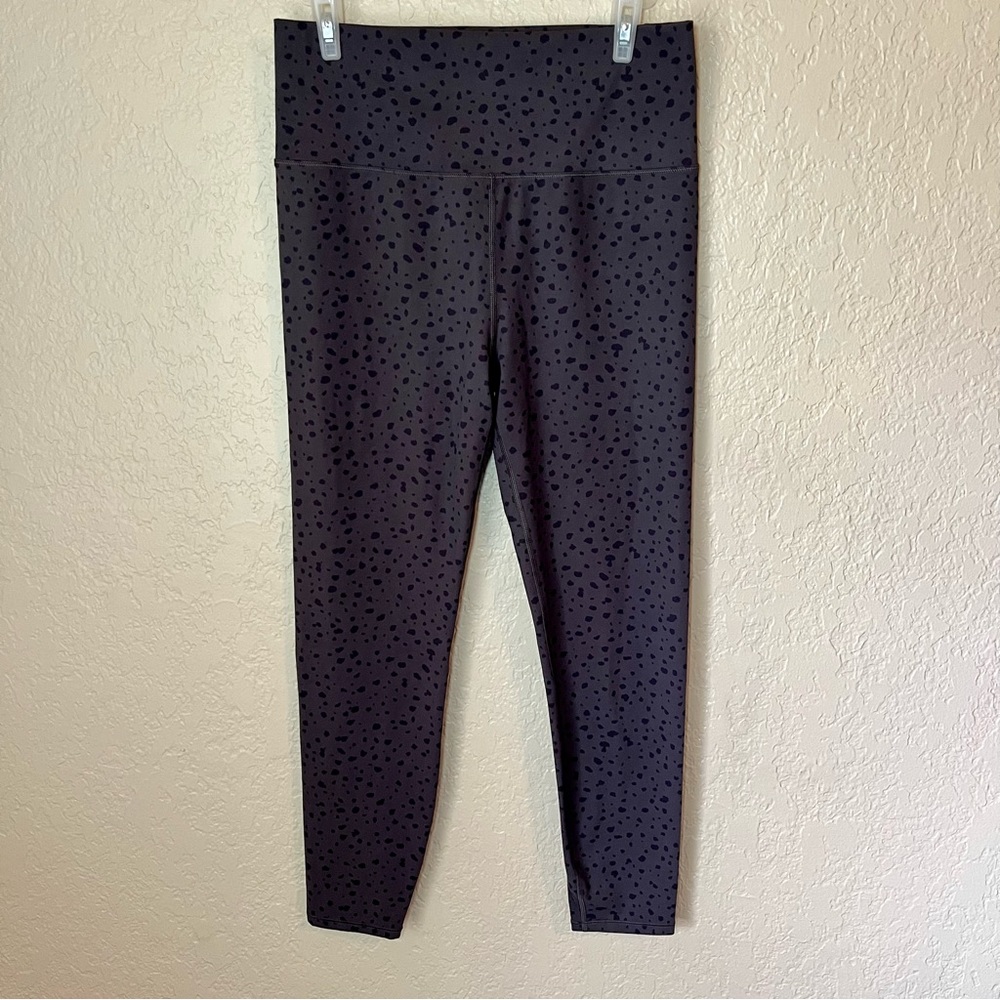 Vuori Studio Printed Leggings Size Large - Picture 2 of 8